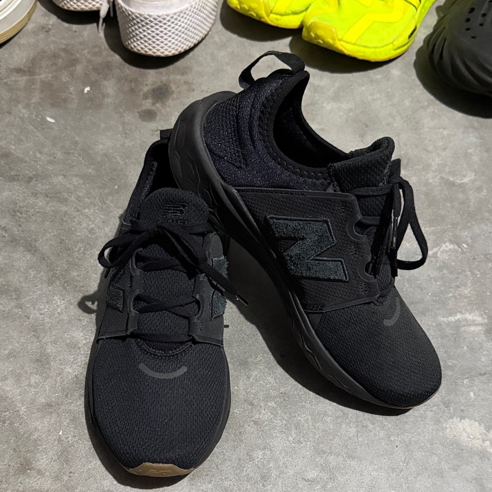 New Balance Black 1906 Men's/Women's Lightweight Athletic Sneakers